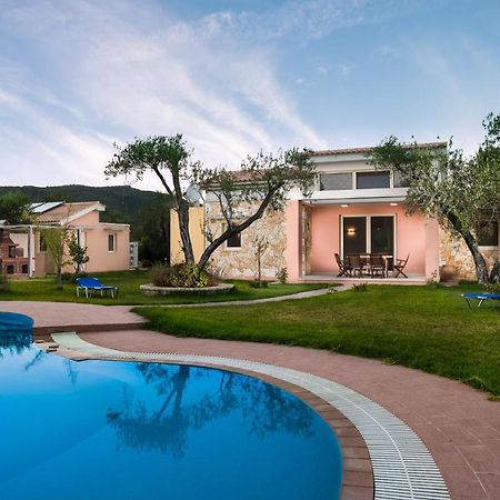 Three Stars Luxury Villas Мораитика Экстерьер фото