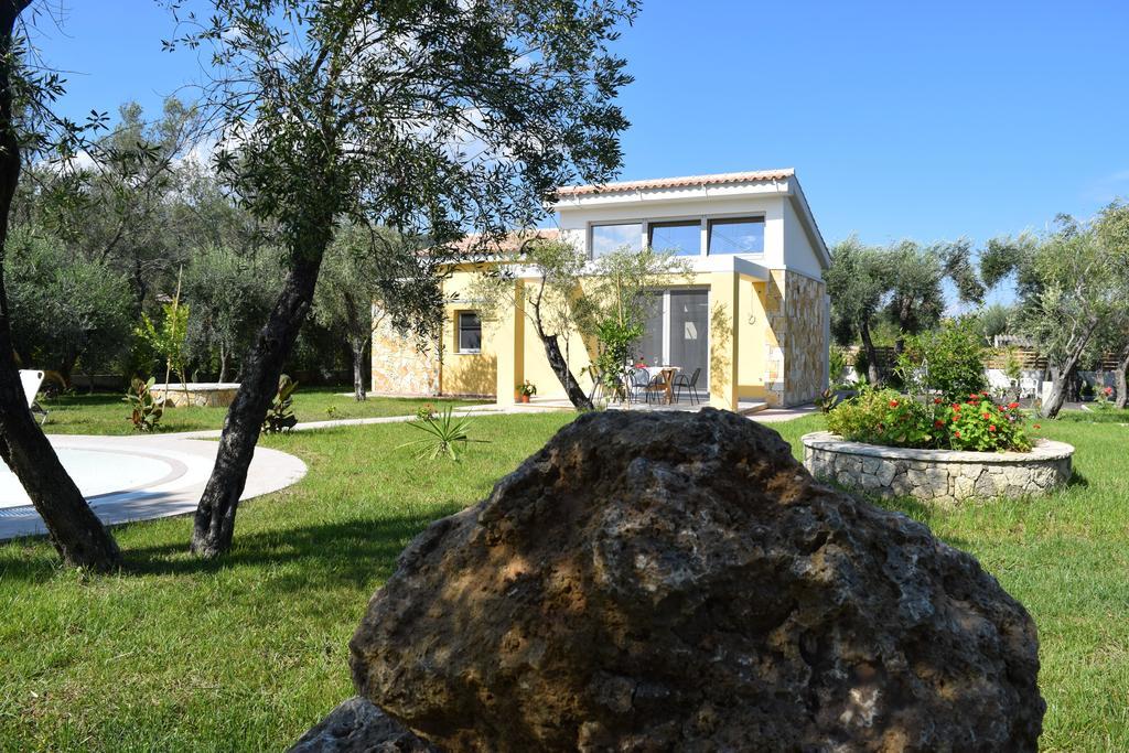 Three Stars Luxury Villas Мораитика Экстерьер фото