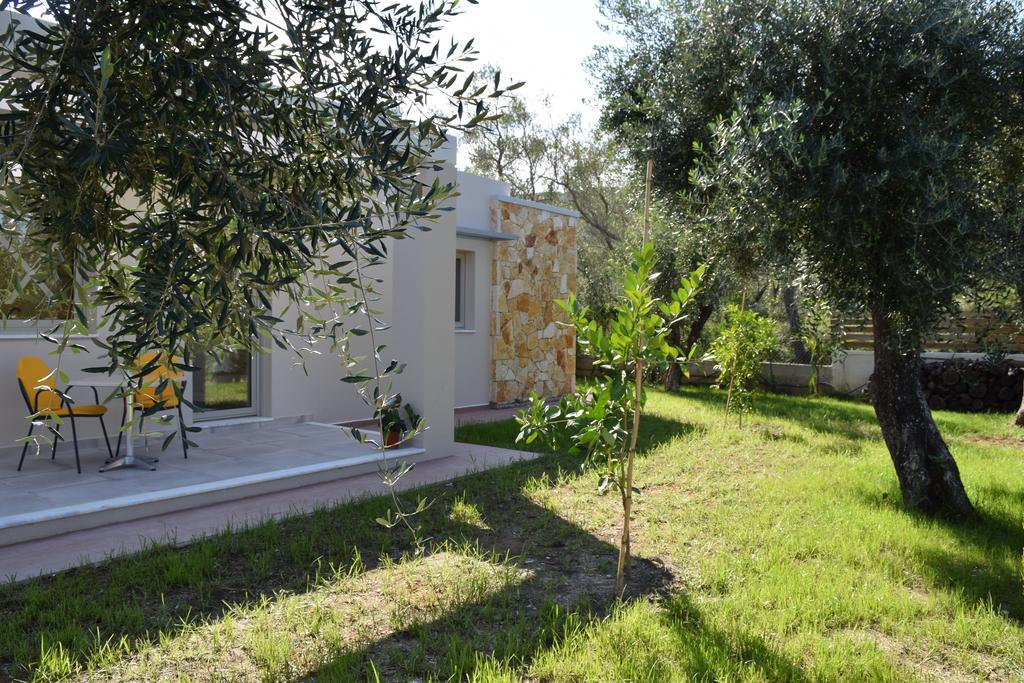 Three Stars Luxury Villas Мораитика Экстерьер фото