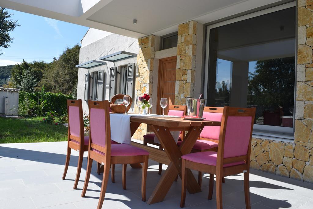 Three Stars Luxury Villas Мораитика Экстерьер фото