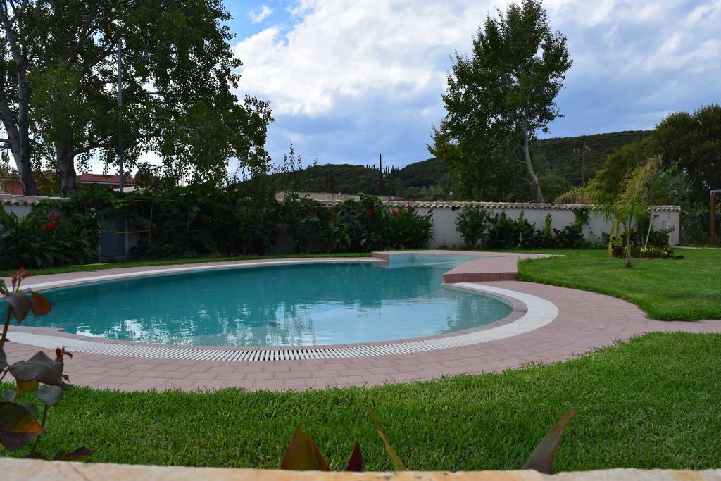 Three Stars Luxury Villas Мораитика Экстерьер фото