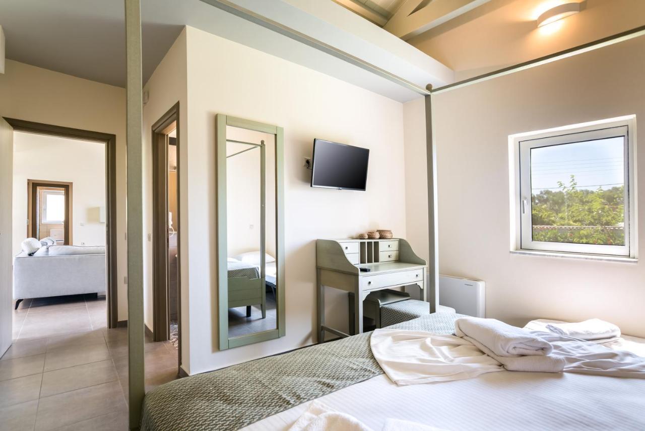 Three Stars Luxury Villas Мораитика Экстерьер фото