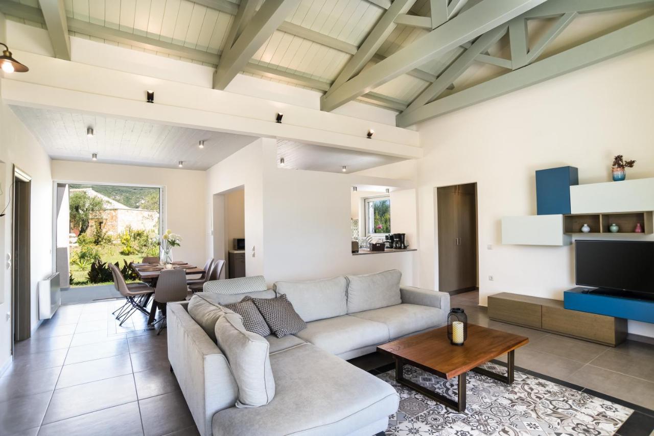 Three Stars Luxury Villas Мораитика Экстерьер фото
